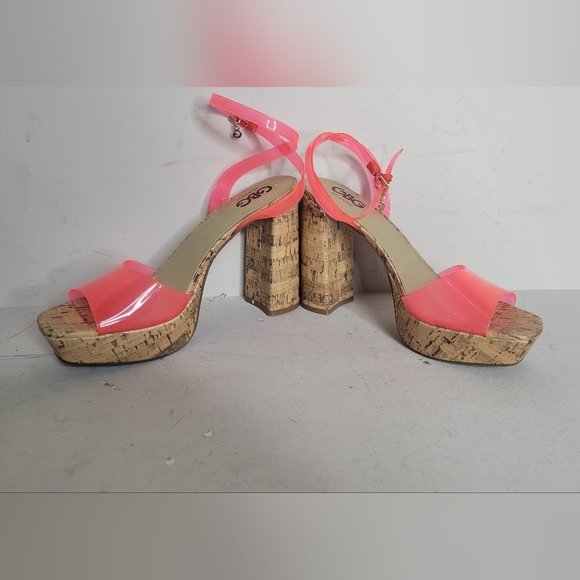 G By Guess Queen Platform Sandal SZ 9.5 - Picture 3 of 8